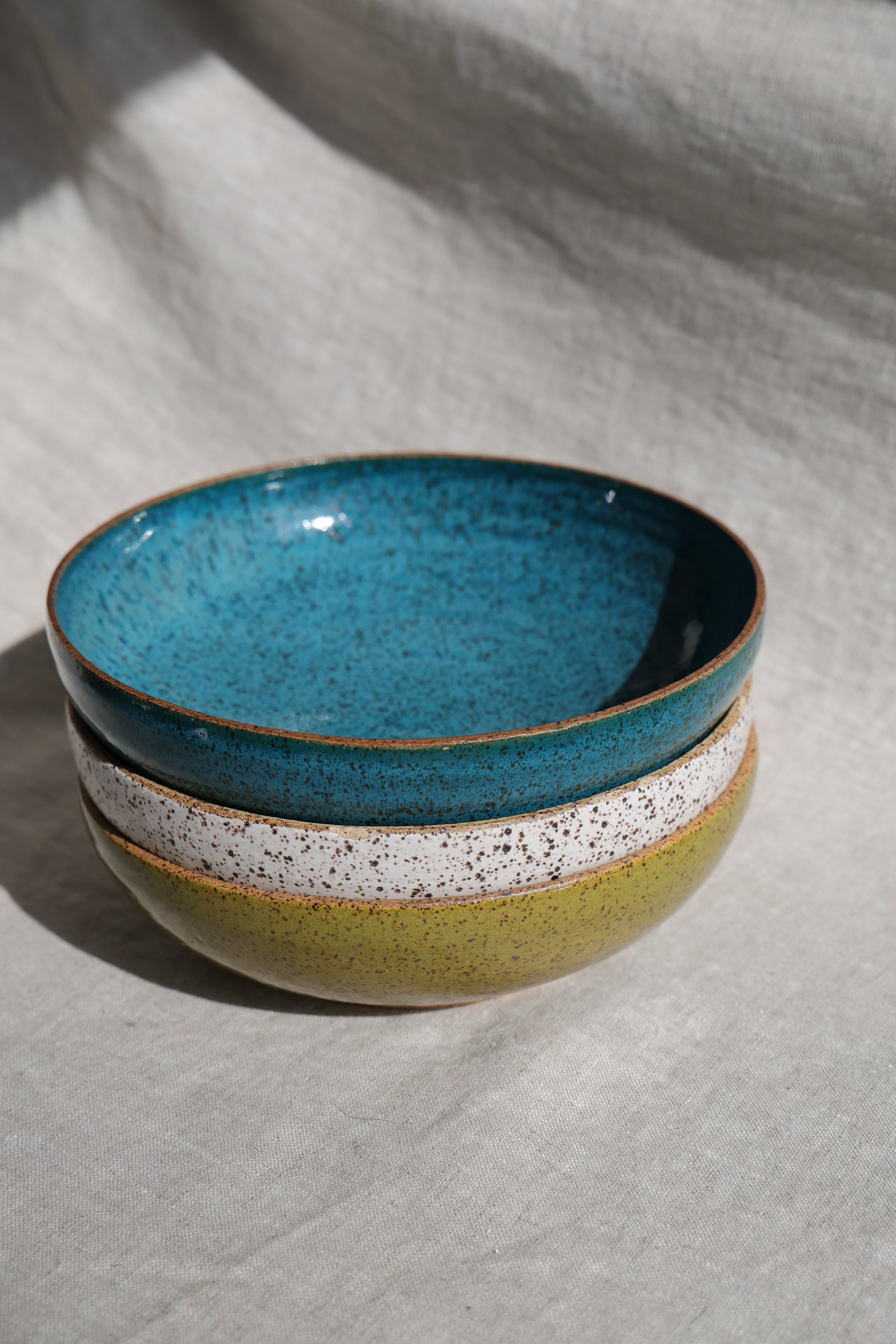 Handmade Ceramic Bowls – Minimalist Pottery, Made to Order