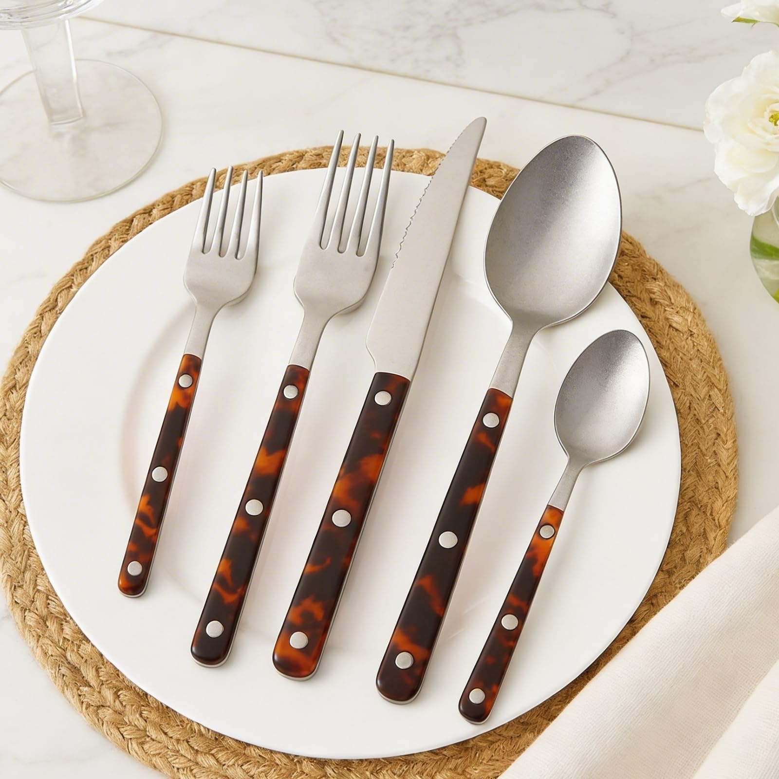 Premium Stainless Steel Flatware Set – 20-Piece Tortoise