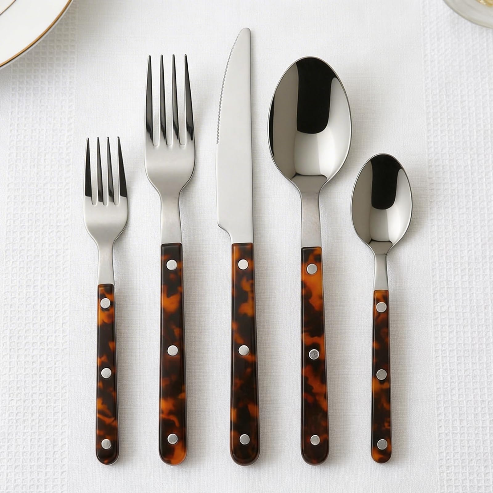 Premium Stainless Steel Flatware Set – 20-Piece Tortoise
