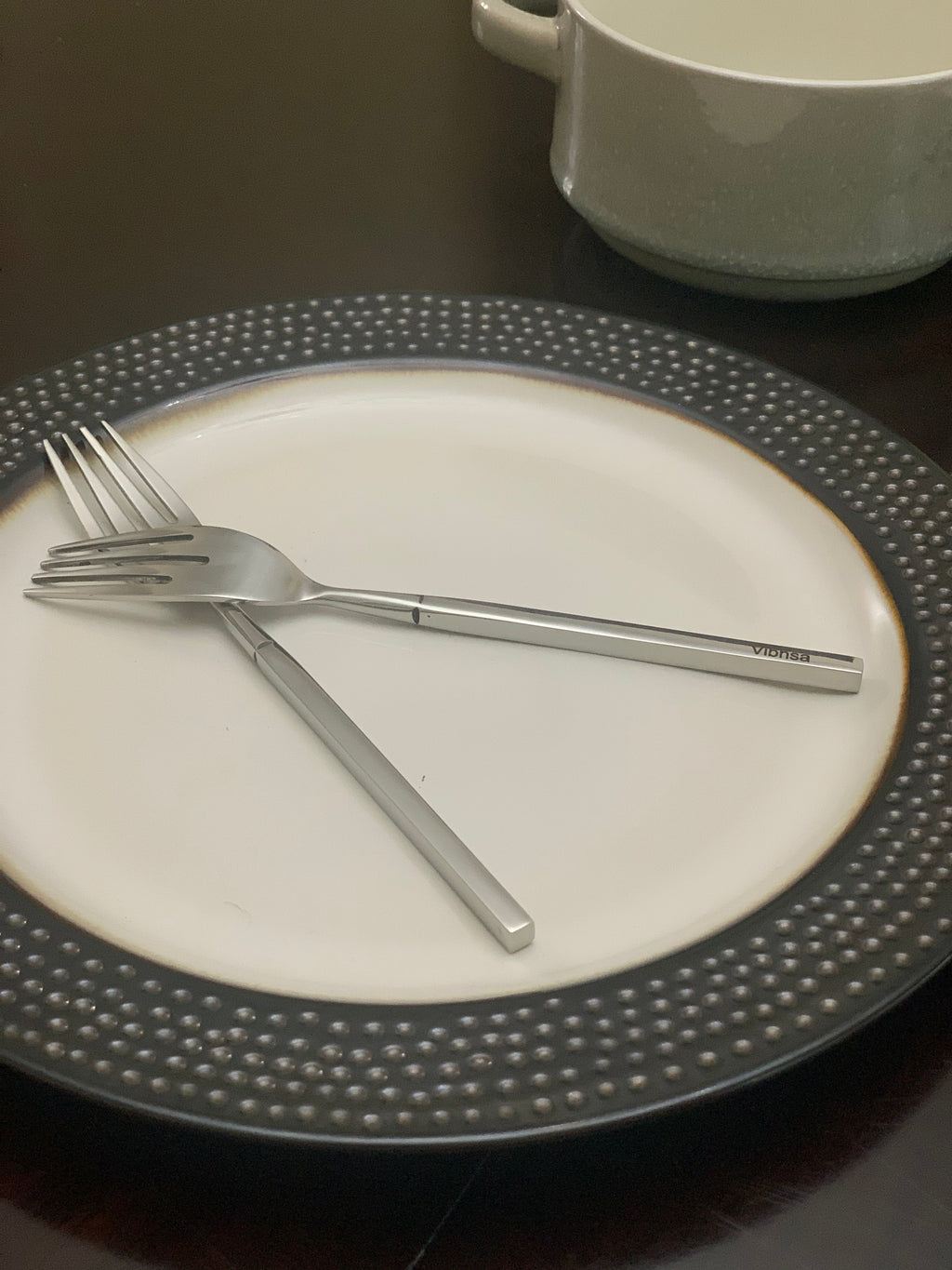 Vibhsa Modern Stainless Steel Flatware Set of 20 Pieces