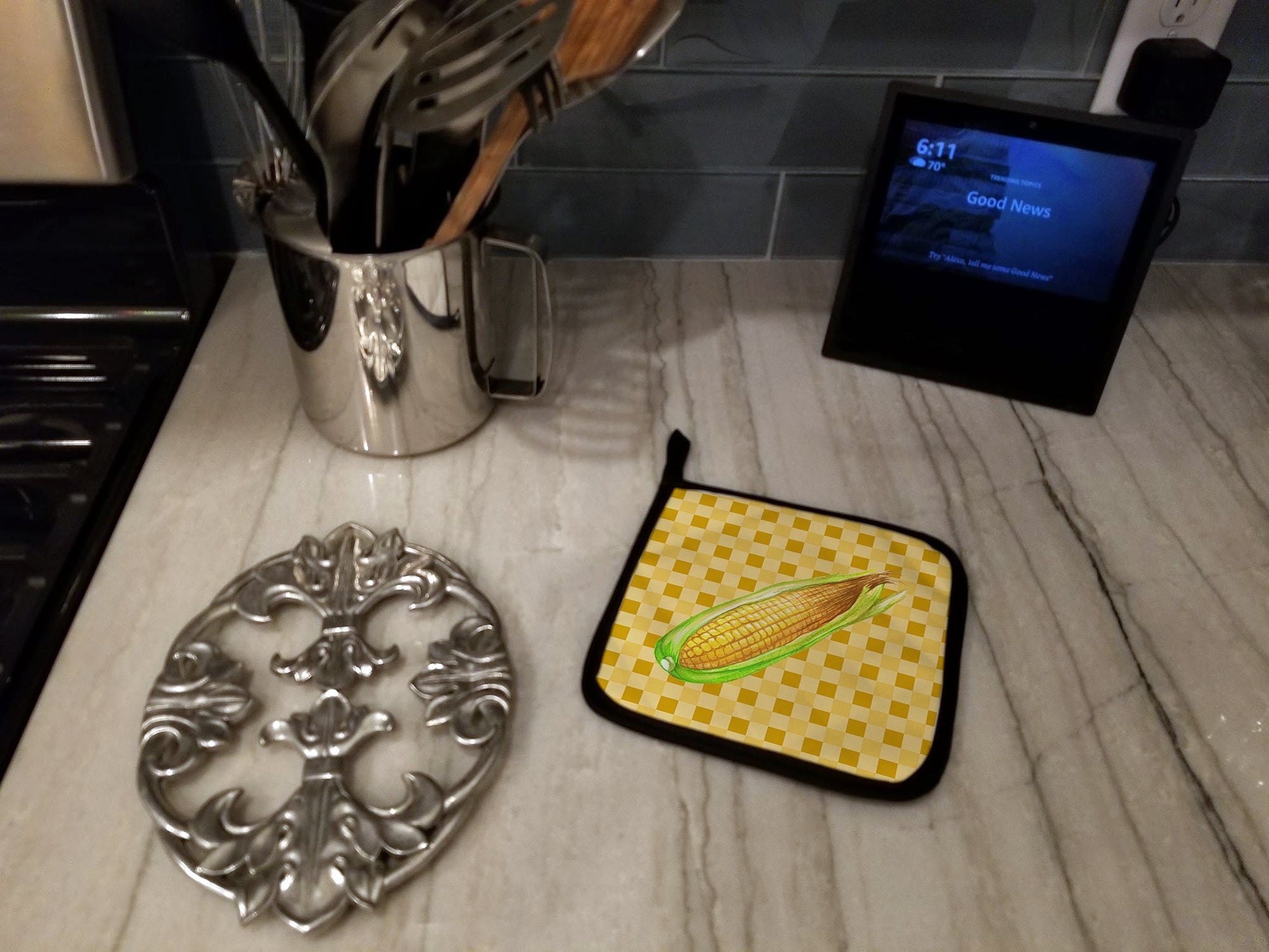 Corn on Basketweave Pot Holders - Set of 2 - Heat-Resistant Kitchen Essentials BB7198PTHD