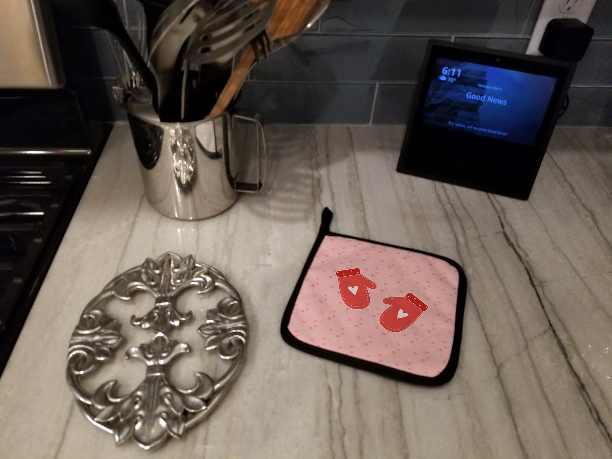 Pink Oven Mitts & Pot Holders Set of 2 – Heat Resistant