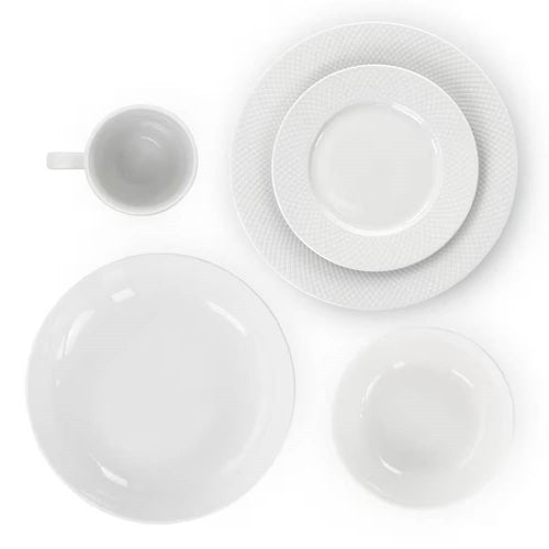 4人分の食器セット 18点 ホワイト磁器 皿 ボウル マグカップ付き