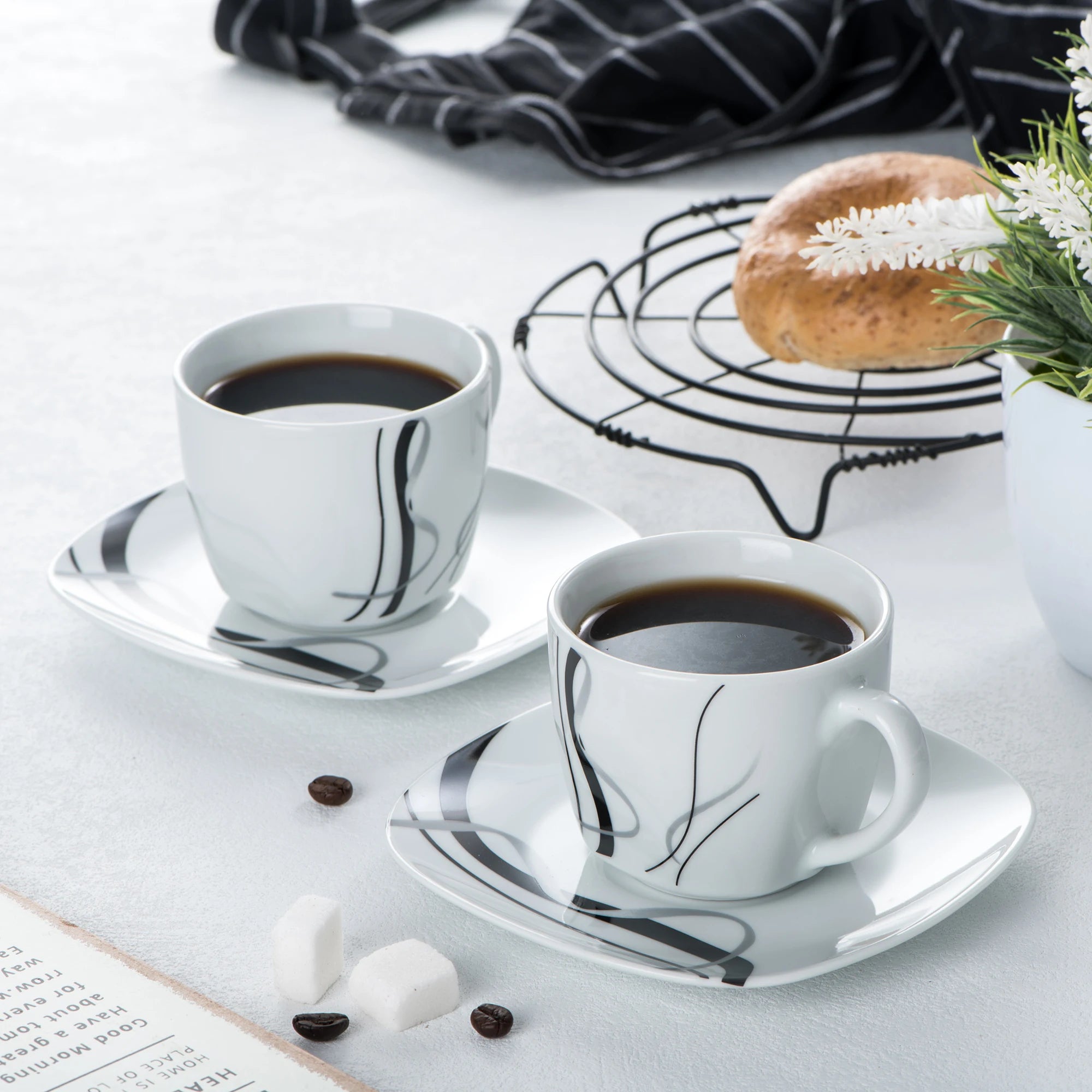 VEWEET FIONA 30/60 Piece Black Lines Porcelain Ceramic Tableware Set with Dessert Plates/Soup Plates/Dinner Plates/Cups/Saucers