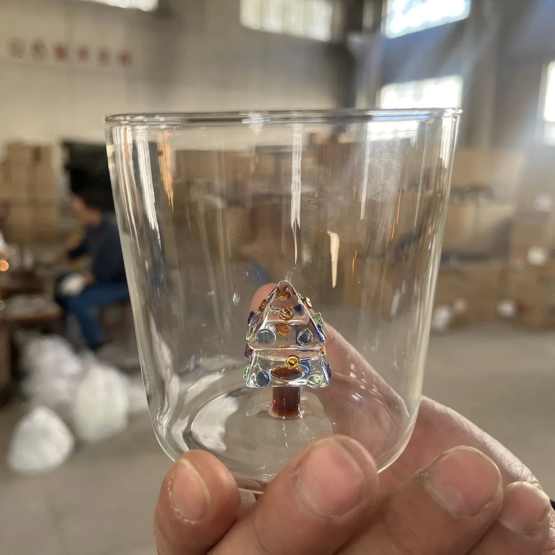 DecorBites™ 300ml 3Dクリスマスツリーワイングラスカップ - エレガントなホリデーギフトドリンクグラス