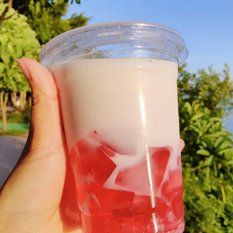 30 Pieces Disposable Transparent Plastic Cups with Lids for Milk Tea Juice Cold Drinks Smoothies Beverage Carry out