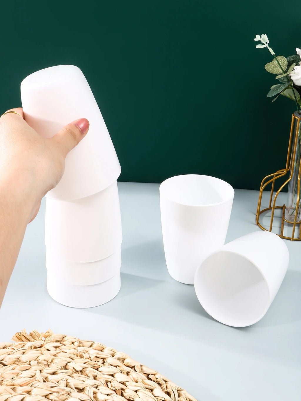 2/4/6pcs Reusable plastic cups Suitable for home kitchens office workers school picnics camping RV drinks milk tea