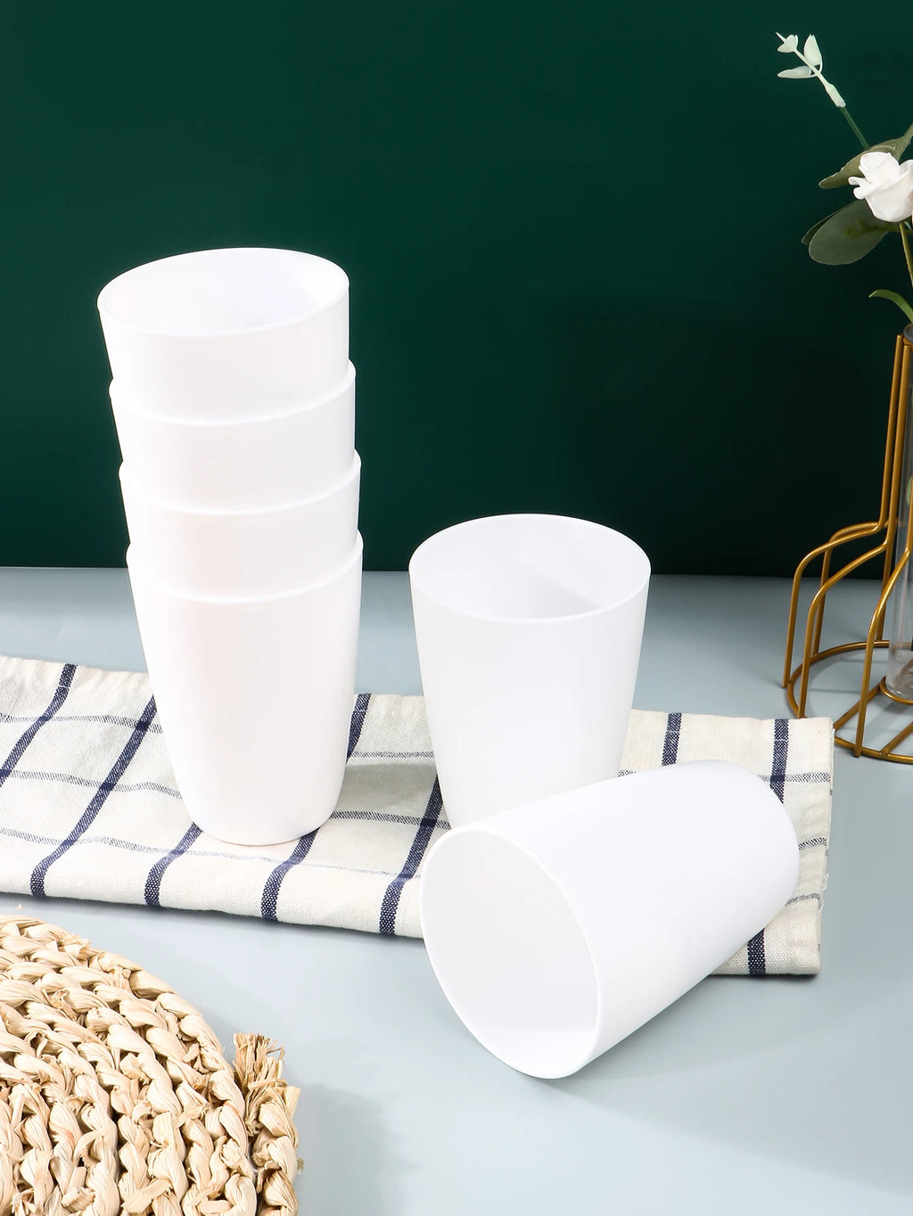 2/4/6pcs Reusable plastic cups Suitable for home kitchens office workers school picnics camping RV drinks milk tea