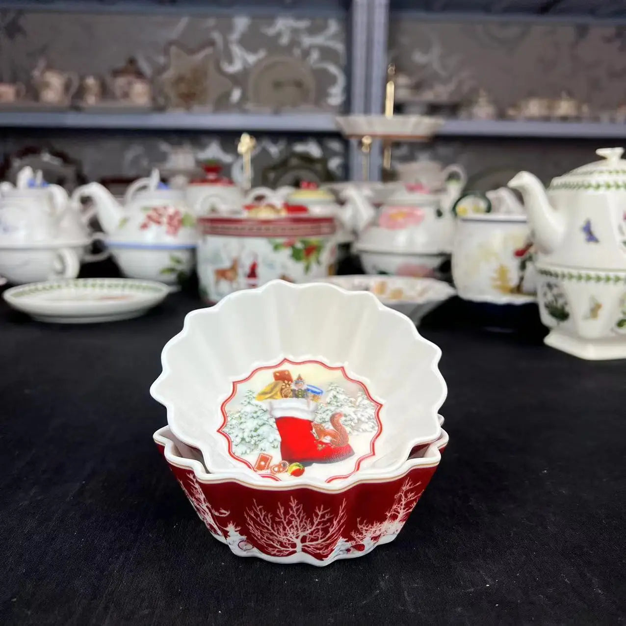 DecorBites™ Weihnachtsgeschirr-Set: Teller, Tablett, Tassen, Schalen und Schüsseln