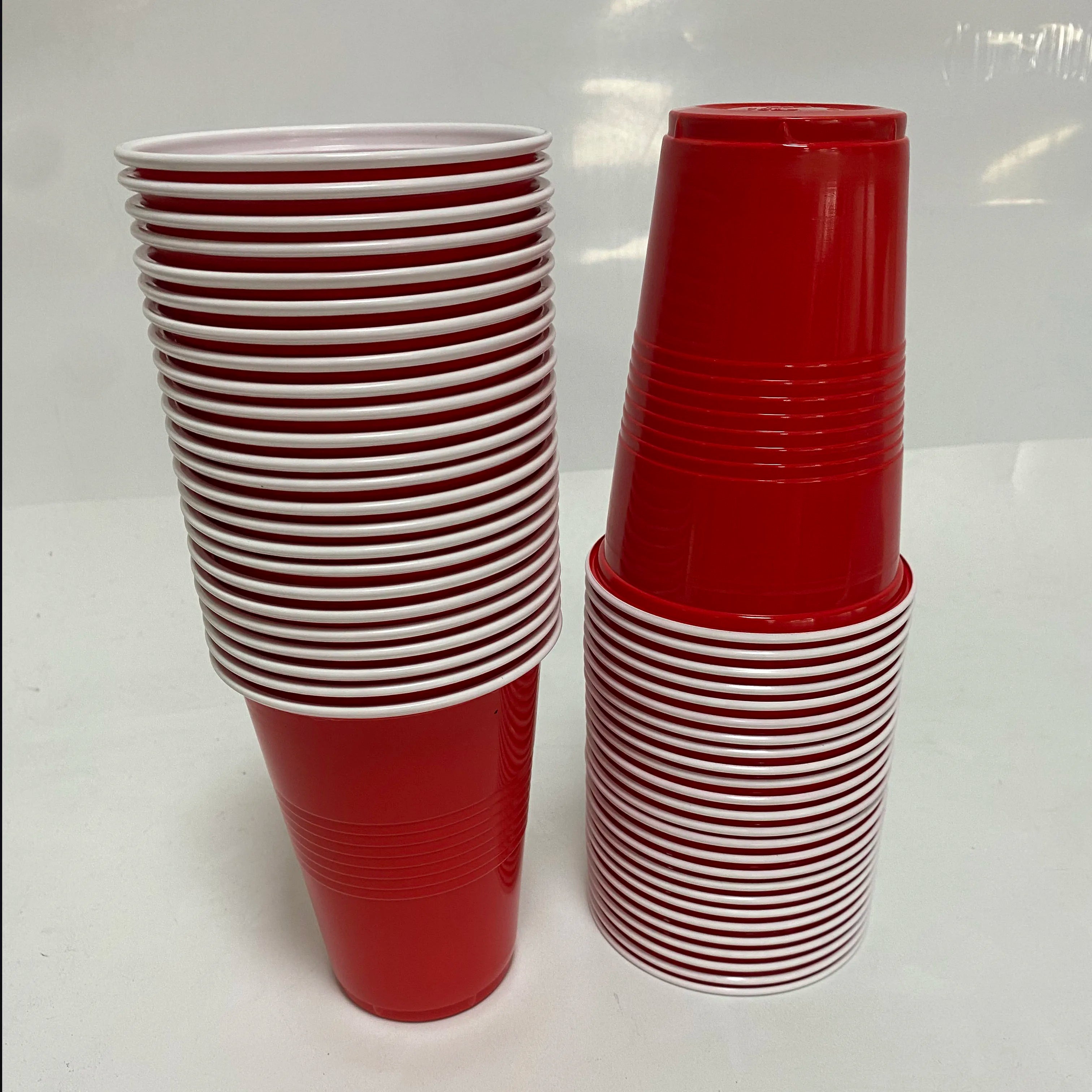 50Pcs Plastic Party Cups 16-Ounce Plastic Water Cups Recyclable Red Blue Cups with Fill Lines for Drinks BBQ Picnic Party