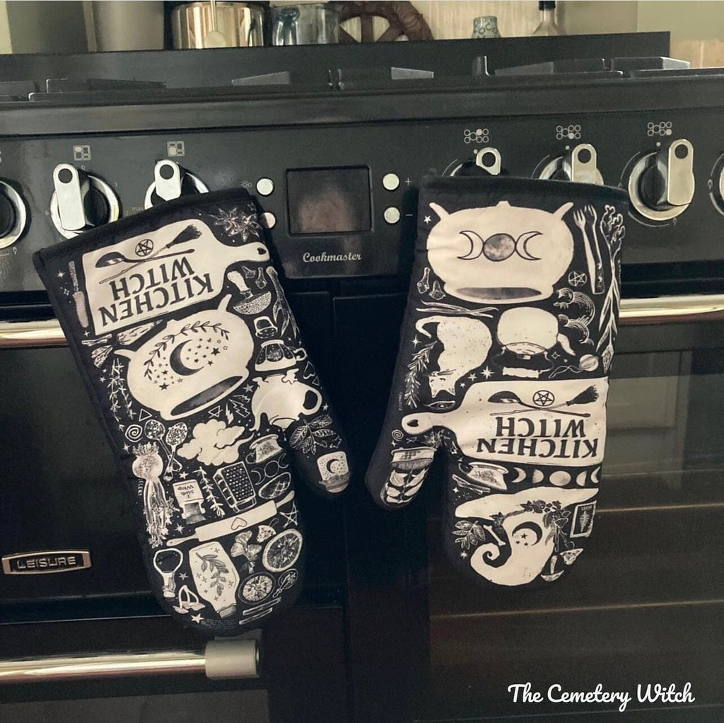 Kitchen Witch Oven Mitt Set – Heat Resistant Baking Gloves